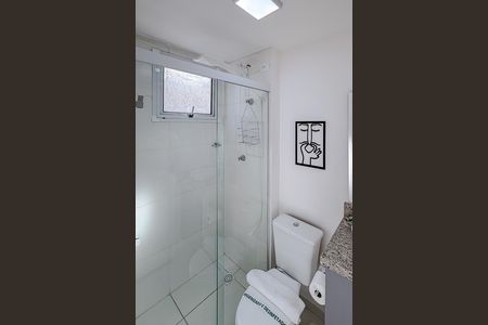 Banheiro de kitnet/studio para alugar com 1 quarto, 20m² em Chácara Inglesa, São Paulo
