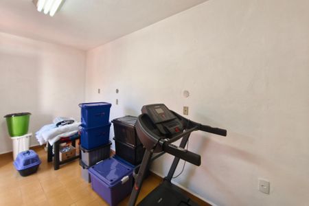 Casa à venda com 240m², 4 quartos e 6 vagas Casa à venda com 240m², 4 quartos e 6 vagasQuarto de Serviço