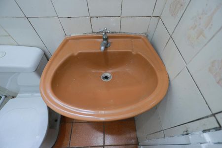 Banheiro de casa para alugar com 1 quarto, 70m² em Vila Prado, São Paulo