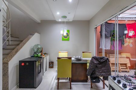 Casa de condomínio à venda com 150m², 3 quartos e 2 vagas Casa de condomínio à venda com 150m², 3 quartos e 2 vagasCozinha