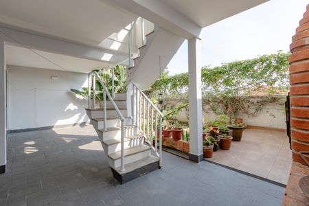 Casa à venda com 335m², 4 quartos e 3 vagasQuintal