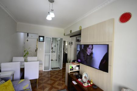 Apartamento para alugar com 83m², 2 quartos e 1 vagaSala