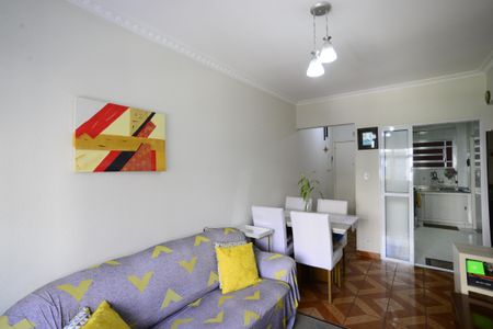 Apartamento para alugar com 83m², 2 quartos e 1 vagaSala