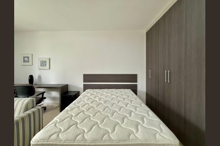 Studio para alugar com 38m², 0 quarto e 1 vaga Studio para alugar com 38m², 0 quarto e 1 vagaQuarto