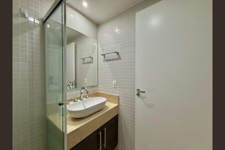 Studio para alugar com 38m², 0 quarto e 1 vaga Studio para alugar com 38m², 0 quarto e 1 vagaBanheiro