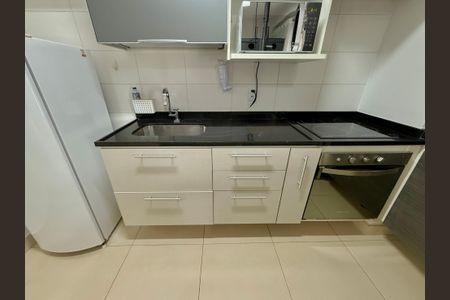 Studio para alugar com 38m², 0 quarto e 1 vaga Studio para alugar com 38m², 0 quarto e 1 vagaCozinha