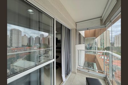 Studio para alugar com 38m², 0 quarto e 1 vaga Studio para alugar com 38m², 0 quarto e 1 vagaSacada