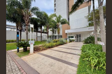 Studio para alugar com 38m², 0 quarto e 1 vaga Studio para alugar com 38m², 0 quarto e 1 vagaFachada