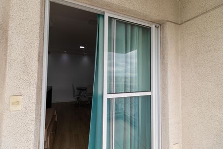 Apartamento à venda com 58m², 2 quartos e 1 vagaSacada da Sala