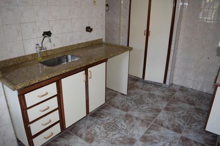 Casa para alugar com 196m², 3 quartos e 3 vagas