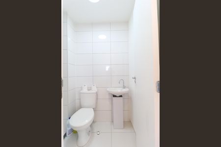Apartamento à venda com 41m², 2 quartos e sem vaga Apartamento à venda com 41m², 2 quartos e sem vagaBanheiro Social