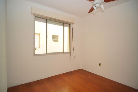 Quarto 2 de apartamento à venda com 2 quartos, 70m² em Sarandi, Porto Alegre