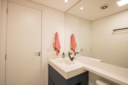 Apartamento à venda com 76m², 2 quartos e 2 vagasBanheiro da Suíte 2