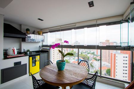 Apartamento à venda com 76m², 2 quartos e 2 vagasVaranda da Sala