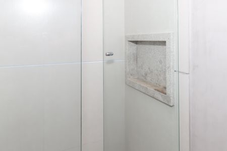 Apartamento à venda com 73m², 2 quartos e 2 vagas Apartamento à venda com 73m², 2 quartos e 2 vagasBanheiro da Suíte