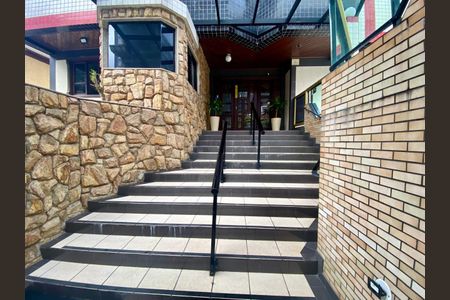 Apartamento para alugar com 78m², 2 quartos e 1 vagaFachada e portaria