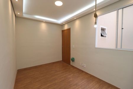 Apartamento para alugar com 42m², 2 quartos e 1 vagaSala