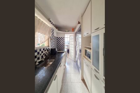 Apartamento à venda com 62m², 2 quartos e 1 vaga Apartamento à venda com 62m², 2 quartos e 1 vagaCozinha