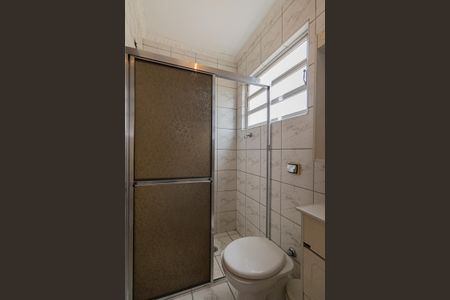 Casa à venda com 220m², 5 quartos e 4 vagasBanheiro da Suíte 2