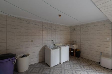 Casa à venda com 220m², 5 quartos e 4 vagasÁrea de Serviço