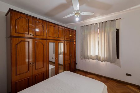 Casa à venda com 220m², 5 quartos e 4 vagasSuíte 3