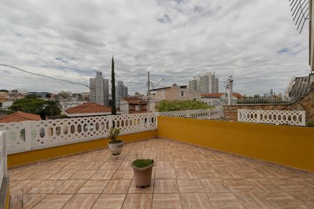 Casa à venda com 220m², 5 quartos e 4 vagasTerraço