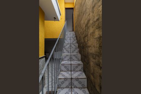 Casa à venda com 220m², 5 quartos e 4 vagasEscada