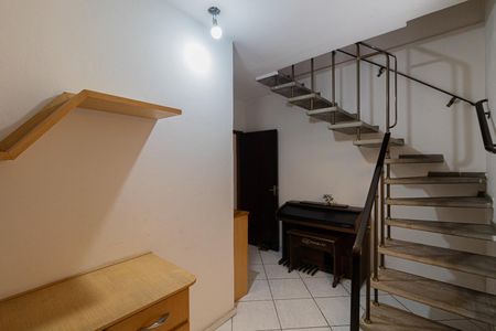 Casa à venda com 220m², 5 quartos e 4 vagasQuarto