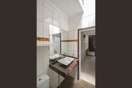 Casa para alugar com 100m², 2 quartos e sem vaga Casa para alugar com 100m², 2 quartos e sem vagaBanheiro