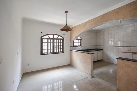 Casa para alugar com 100m², 2 quartos e sem vaga Casa para alugar com 100m², 2 quartos e sem vagaCopa