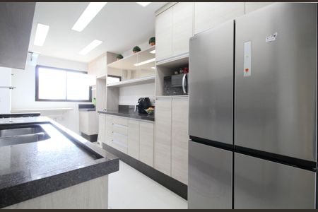 Apartamento à venda com 148m², 3 quartos e 3 vagas Apartamento à venda com 148m², 3 quartos e 3 vagasCozinha