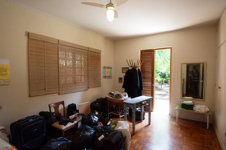 Casa à venda com 582m², 3 quartos e 3 vagas Casa à venda com 582m², 3 quartos e 3 vagasquarto 1