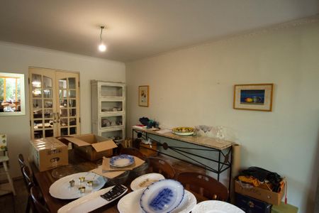 Casa à venda com 582m², 3 quartos e 3 vagas Casa à venda com 582m², 3 quartos e 3 vagassala de jantar