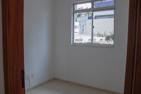 Apartamento à venda com 70m², 3 quartos e 2 vagas Apartamento à venda com 70m², 3 quartos e 2 vagasQuarto 2