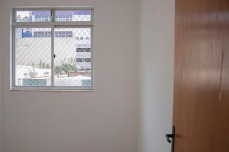 Apartamento à venda com 70m², 3 quartos e 2 vagas Apartamento à venda com 70m², 3 quartos e 2 vagasQuarto 1