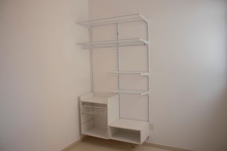 Apartamento à venda com 70m², 3 quartos e 2 vagas Apartamento à venda com 70m², 3 quartos e 2 vagasQuarto 1