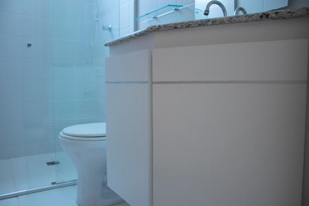 Apartamento à venda com 70m², 3 quartos e 2 vagas Apartamento à venda com 70m², 3 quartos e 2 vagasBanheiro Social