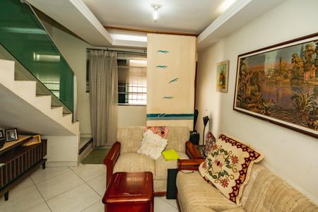 Casa à venda com 75m², 2 quartos e 1 vagaSala