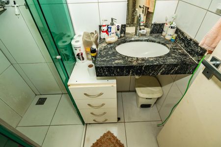 Casa à venda com 75m², 2 quartos e 1 vagaBanheiro
