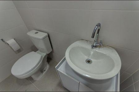 Studio para alugar com 30m², 1 quarto e sem vaga Studio para alugar com 30m², 1 quarto e sem vagaBanheiro