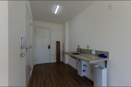 Studio para alugar com 30m², 1 quarto e sem vaga Studio para alugar com 30m², 1 quarto e sem vagaCozinha