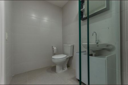 Studio para alugar com 30m², 1 quarto e sem vaga Studio para alugar com 30m², 1 quarto e sem vagaBanheiro