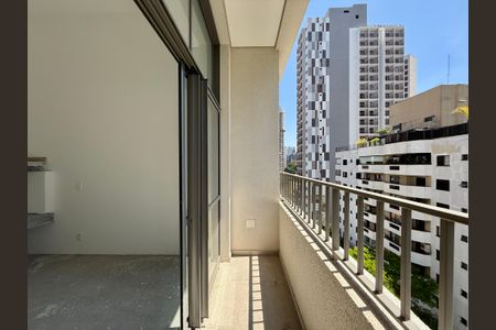 Studio à venda com 32m², 0 quarto e sem vaga Studio à venda com 32m², 0 quarto e sem vagaSacada