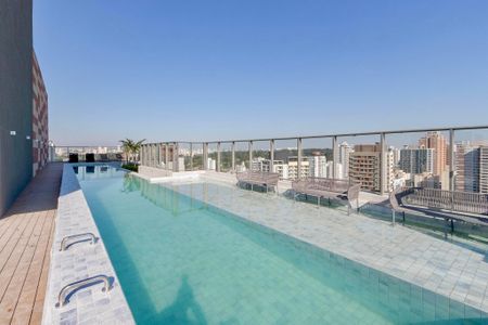 Studio à venda com 32m², 1 quarto e sem vagaPiscina