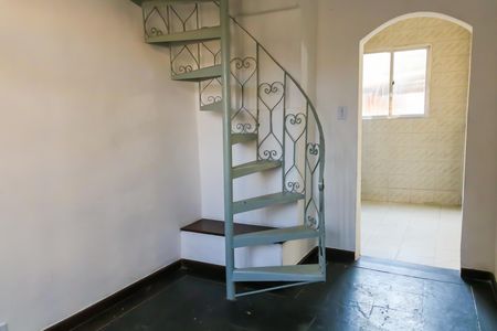 Sala  de casa de condomínio para alugar com 2 quartos, 70m² em Abolição, Rio de Janeiro
