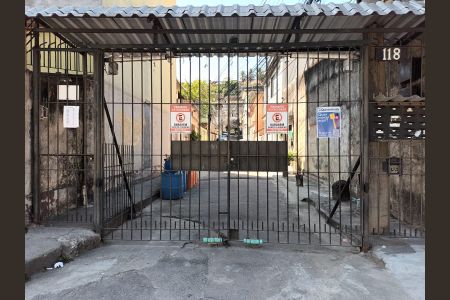 Casa de condomínio para alugar com 70m², 2 quartos e sem vaga Casa de condomínio para alugar com 70m², 2 quartos e sem vagaFachada