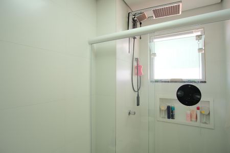 Apartamento à venda com 55m², 2 quartos e 1 vagaBanheiro