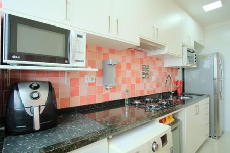 Apartamento à venda com 55m², 2 quartos e 1 vagaCozinha e Área de Serviço