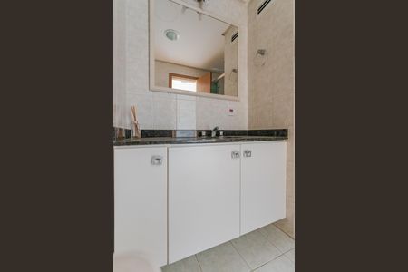 Apartamento à venda com 116m², 2 quartos e 2 vagasBanheiro