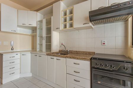 Apartamento à venda com 116m², 2 quartos e 2 vagasCozinha